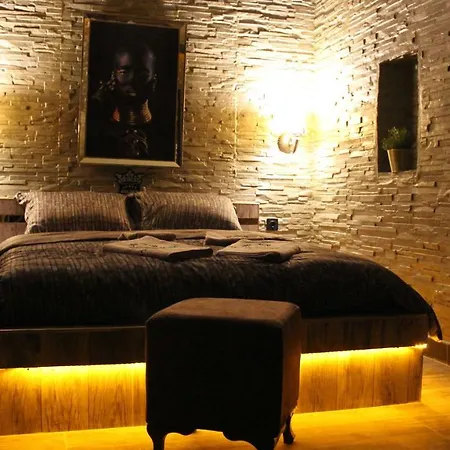 Golden House Aparthotel