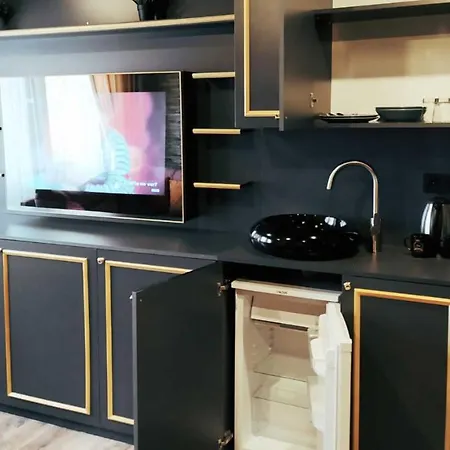 Aparthotel Golden House *