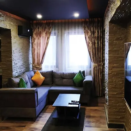 Aparthotel Golden House *