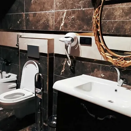 Golden House Aparthotel
