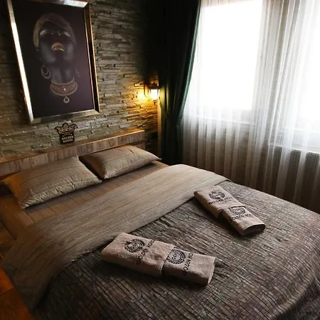 Aparthotel Golden House